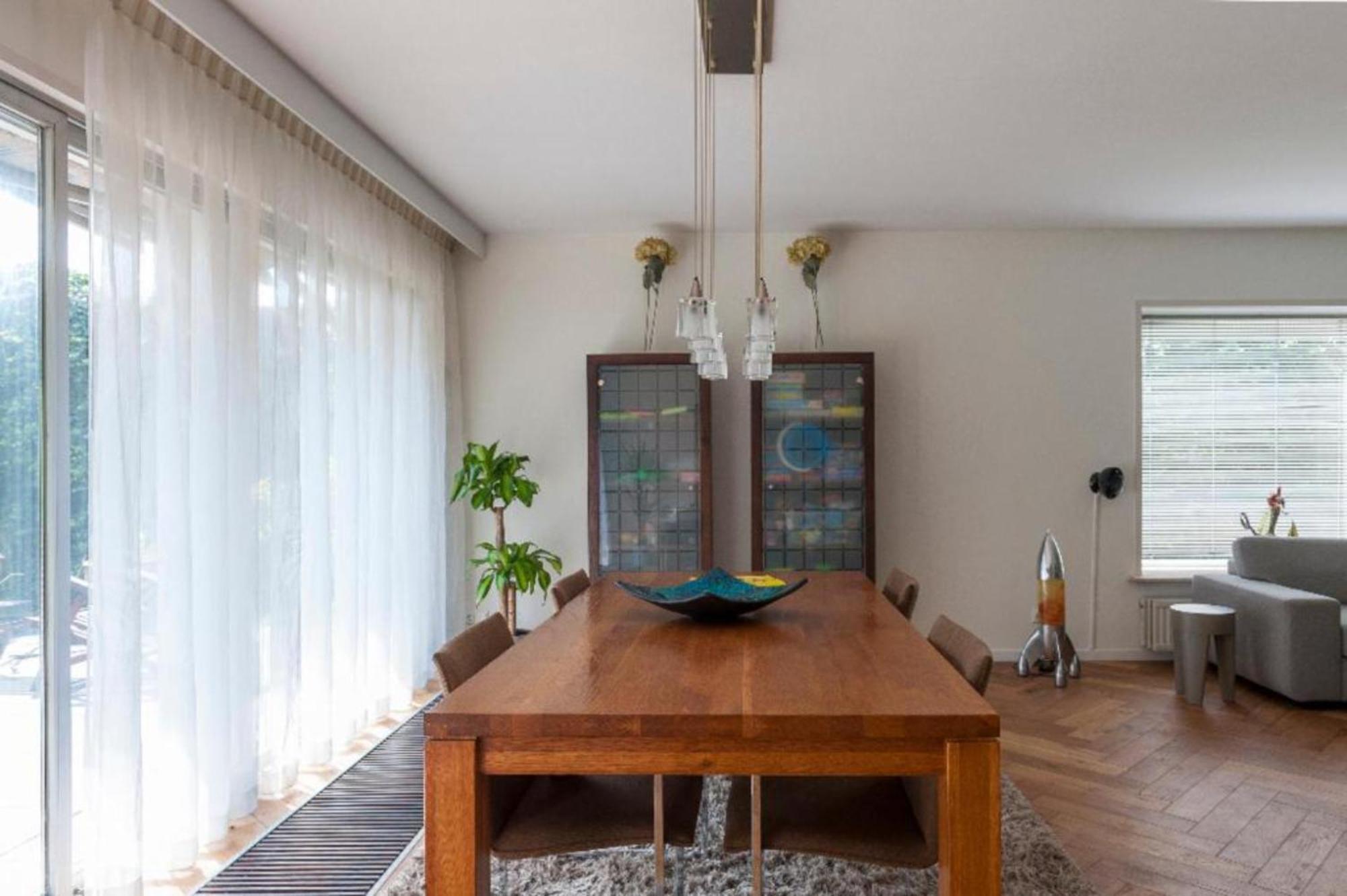 Ground Floor And Twin Bedroom In Luxurious Villa With Beautiful Garden Very Near Tue And Centre 에인트호번 외부 사진