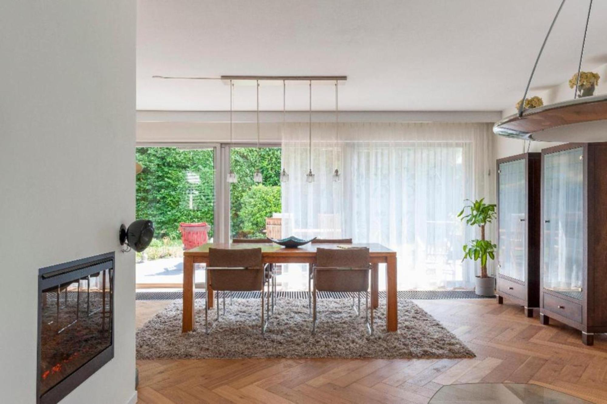 Ground Floor And Twin Bedroom In Luxurious Villa With Beautiful Garden Very Near Tue And Centre 에인트호번 외부 사진
